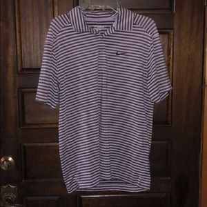 *MAKE AN OFFER*Men’s Nike golf shirt